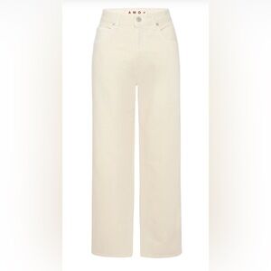 AMO Billie- Sandstone